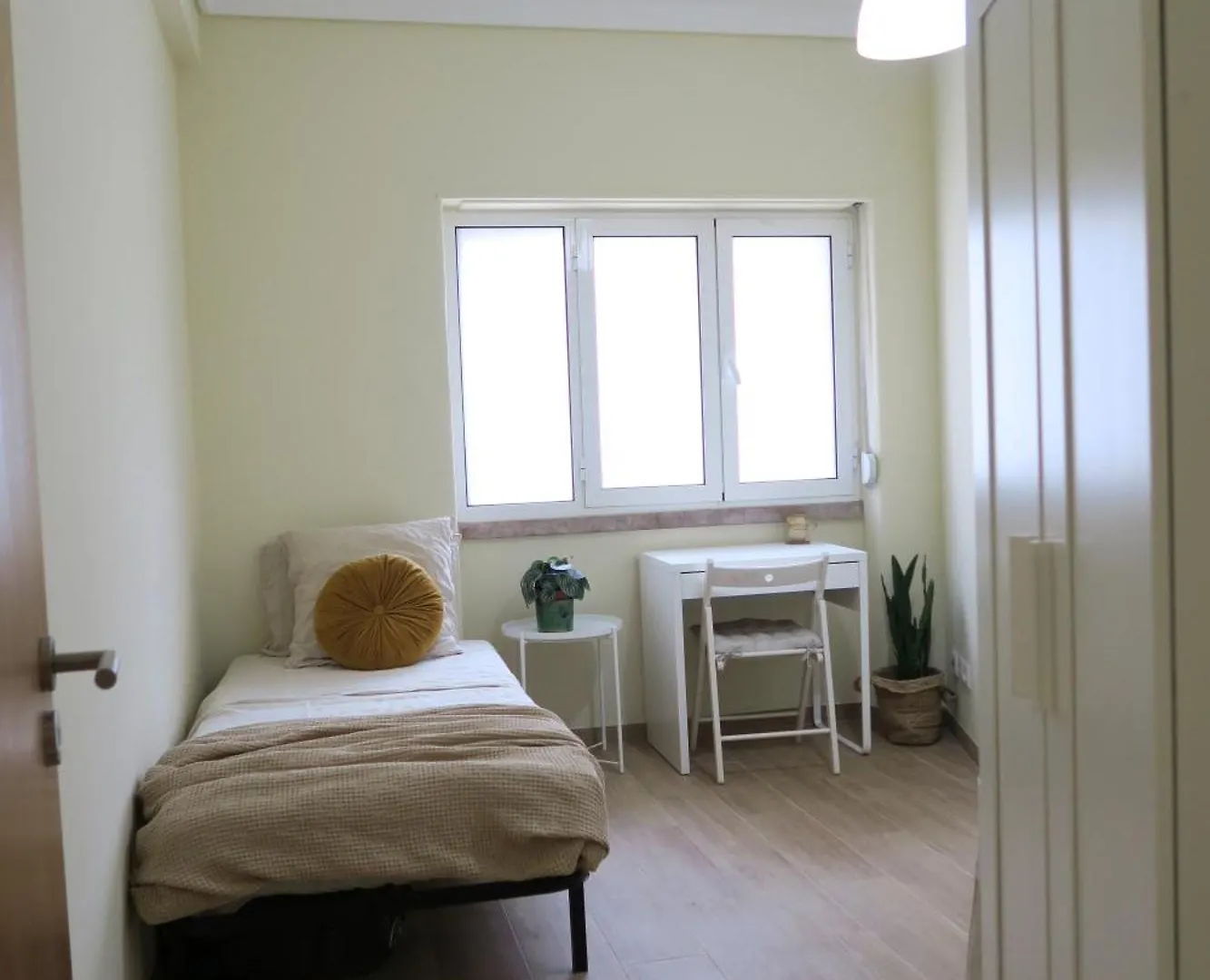 Cosmopolitan Lisbon Suites - Ground Floor 0*,  Portugal